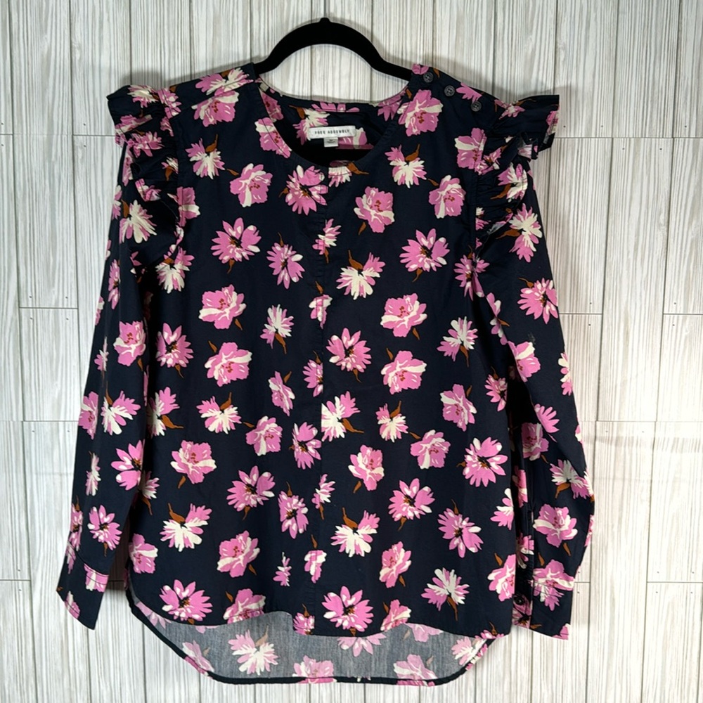 Free Assembly Women’s Ruffle Sleeve Navy Pink Floral Long Sleeve Blouse Size Med